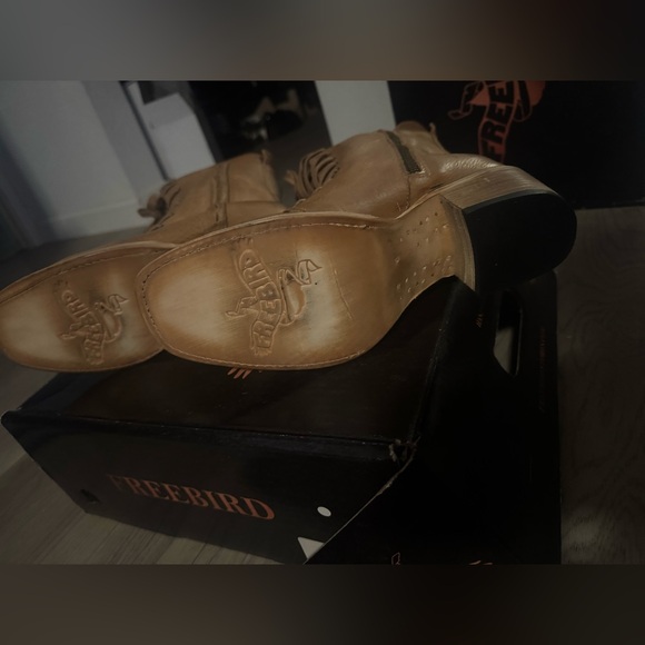 Freebird DART Boots Wheat 8 NIB - Picture 3 of 16